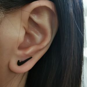 NIKE Earrings Check tick titanium black stud earrings